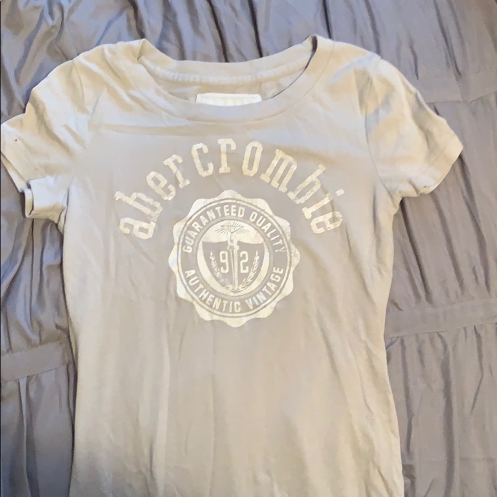 Abercrombie kids large grey T-shirt